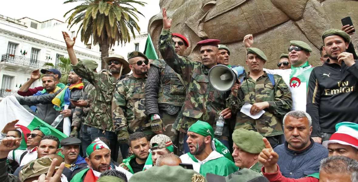 Παραδοχή ήττας από Τουρκία: "Μετά την Τυνησία, Γαλλία-ΗΑΕ ανατρέπoυν τους ισλαμιστές και στην Αλγερία - Θα χαθεί & η Λιβύη"